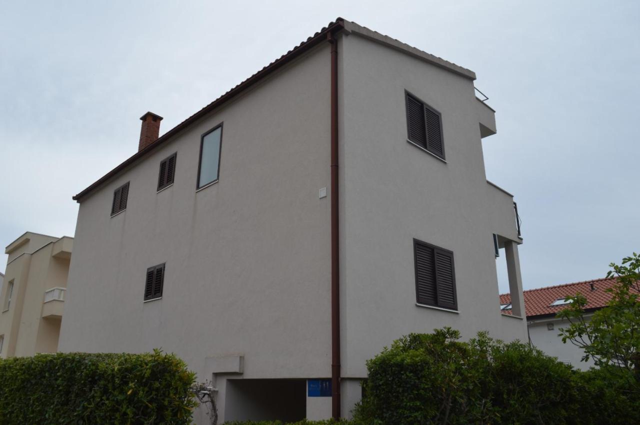 Apartamento Soba Mira Makarska Exterior foto
